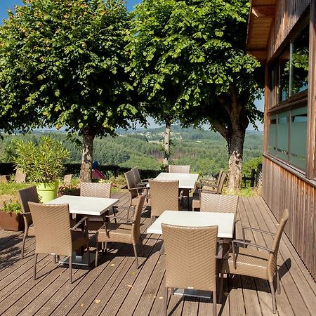 Logis Le Saint Cyr Hotel Montmelard Luaran gambar