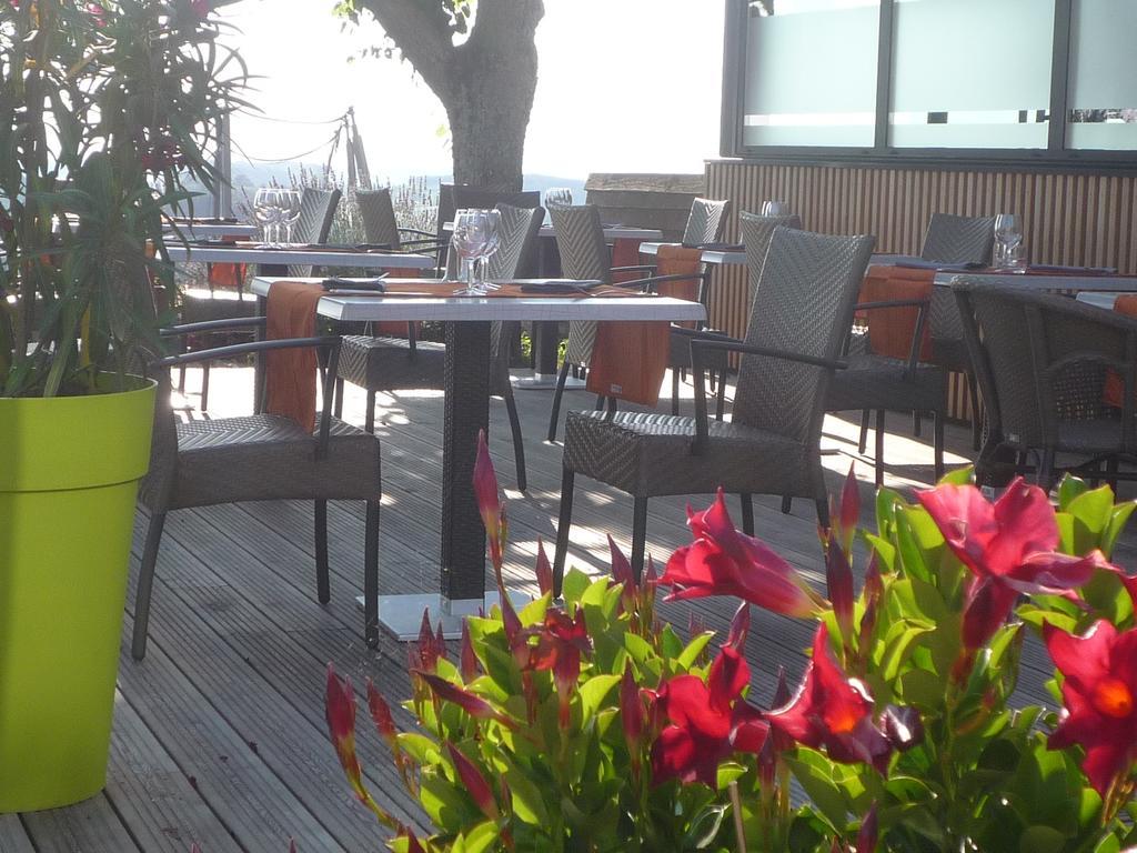 Logis Le Saint Cyr Hotel Montmelard Luaran gambar