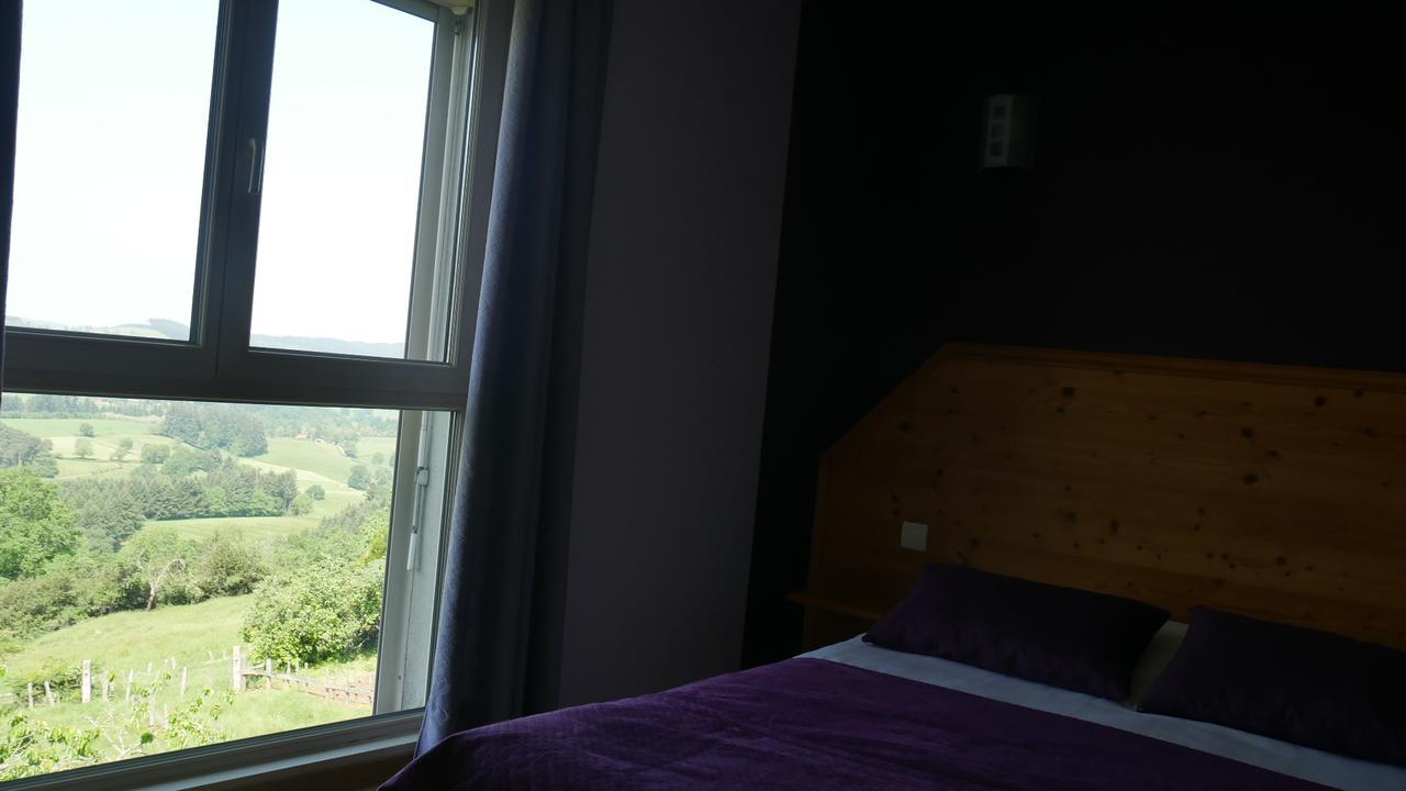 Logis Le Saint Cyr Hotel Montmelard Luaran gambar